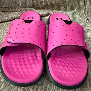 Under Armour 3026027 Womens UA Ignite Pro Slides Athletic Sandals size 11  D